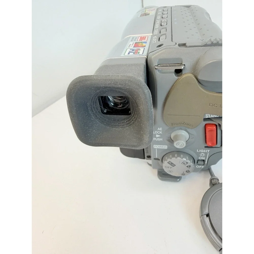 Canon ES50 ES50A 8mm Video8 Camcorder VCR Player Camera No‎ Charger